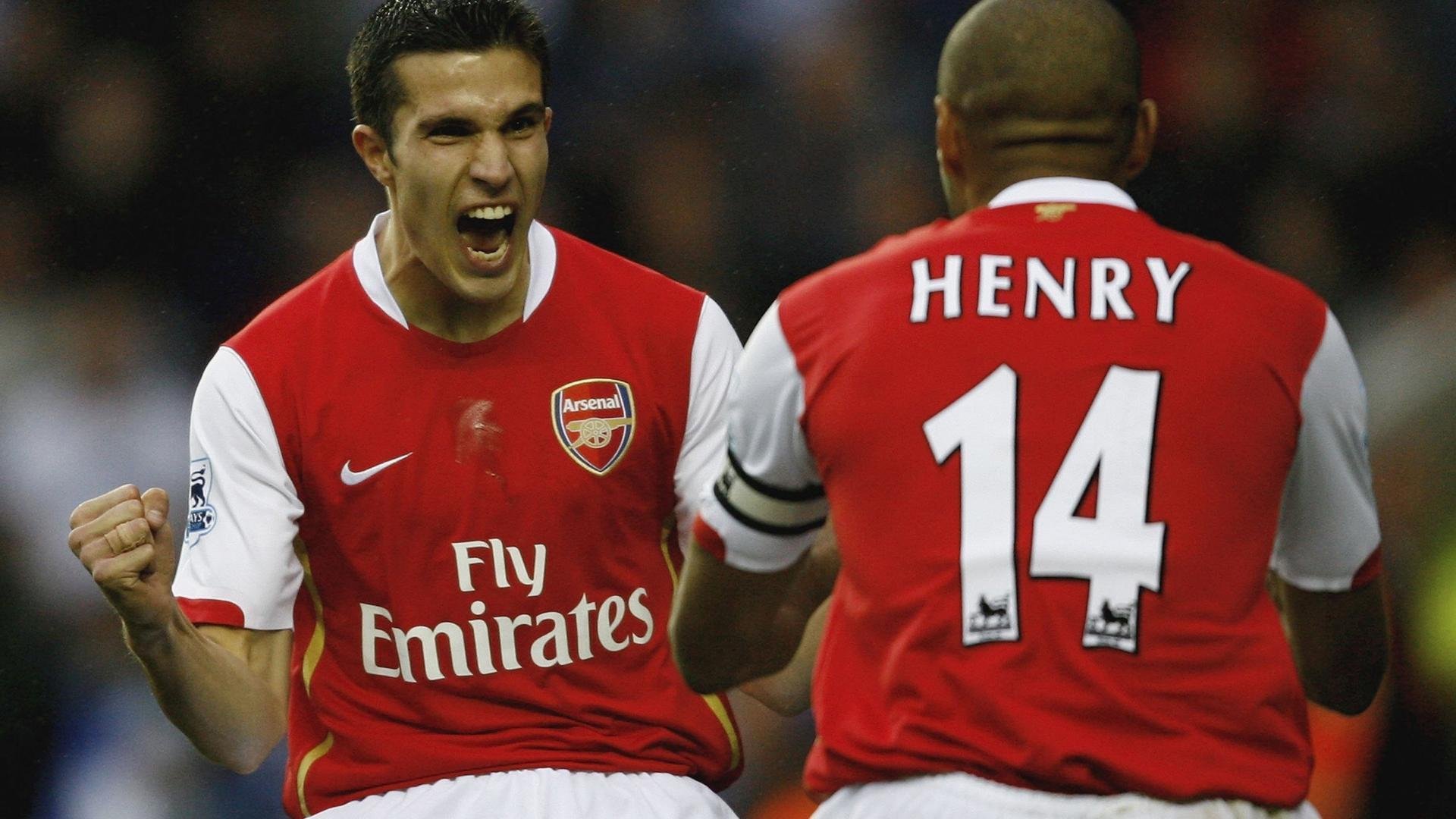 《Hope:新星崛起,点燃战场激情》,崛起的新星